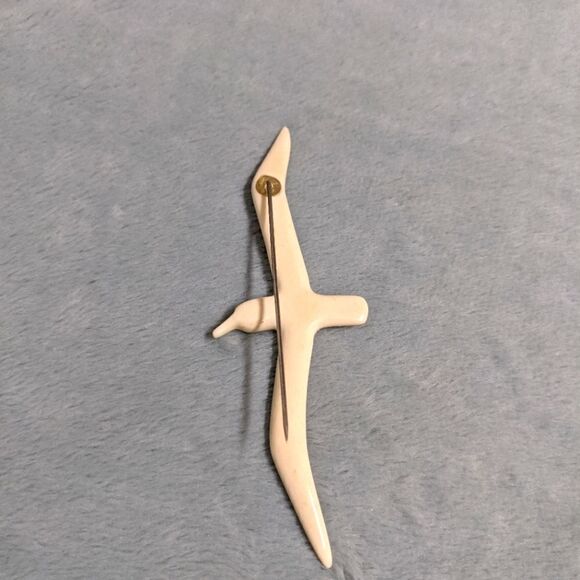 Vintage Albatross Brooche from New Zealand - Picture 6 of 9